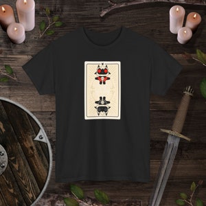 Cult of the Lamb Lambert Tarot Card Shirt - Videojuego, Jugador, Juegos, Juego Indie, Cotl, Regalo, Espeluznante, Ropa, Ropa, Top