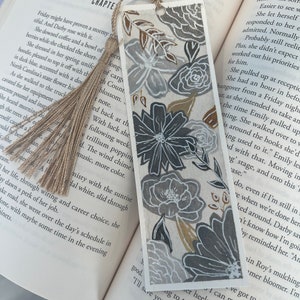 Original hand painted watercolor bookmark | Neutral floral