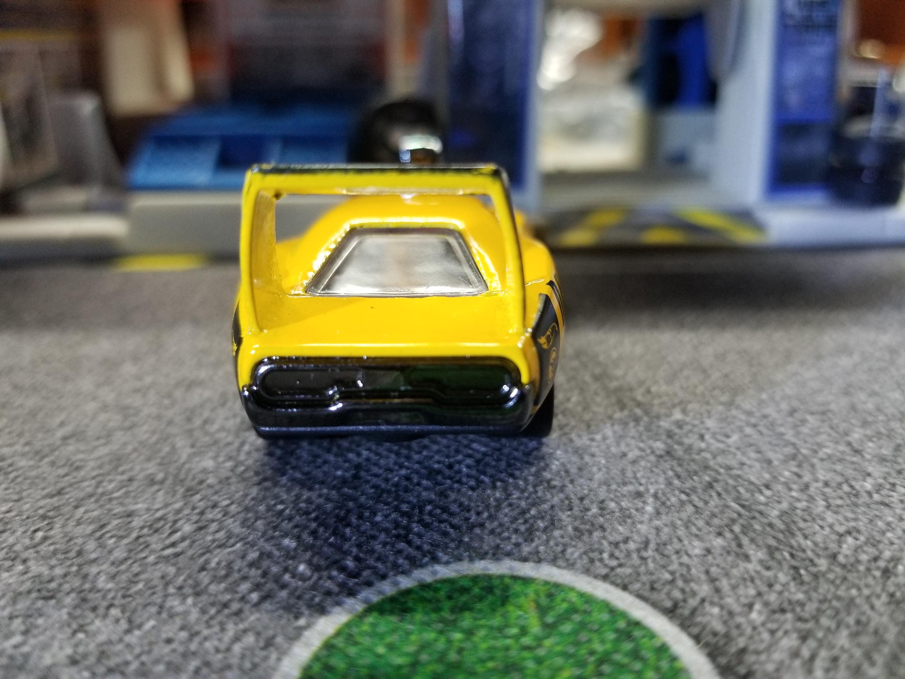 Hot Wheels Dodge Charger Daytona Tooned - échelle 1/64, 3 Pouces, Modèle En Métal Neuf