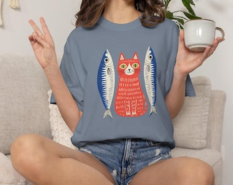 Red Folk Art Cat with Sardines T-Shirt | Cute Cat Fish Illustration