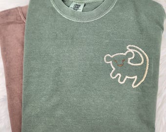 Chemise brodée Simba| Le Roi Lion| Chemise Disney| Sweat-shirt Disney