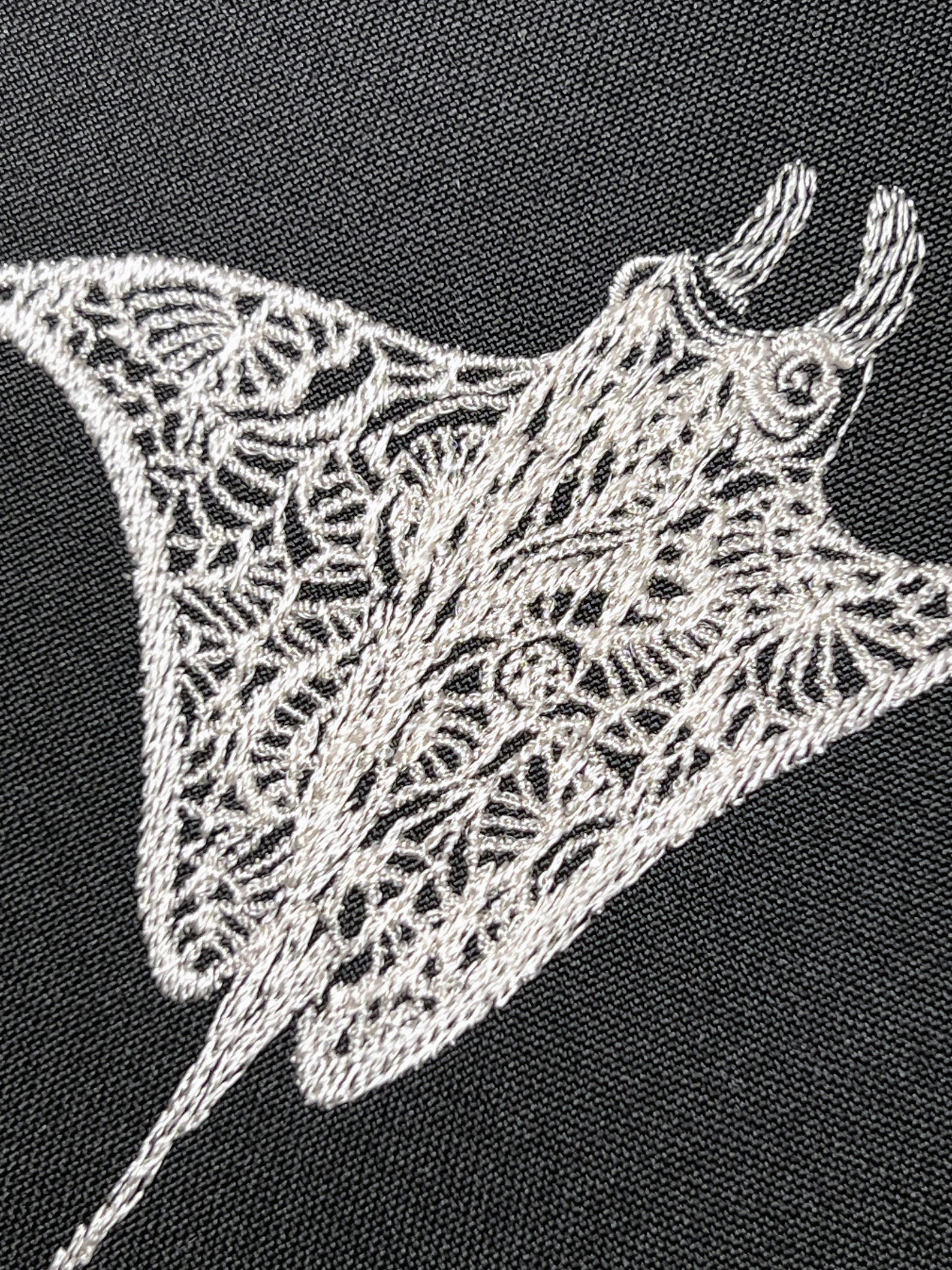 Majestic Manta Ray Embroidery Design - Oceanic Lace Stingray Pattern ...