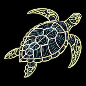 Puede incluir: Una ilustración estilizada de una tortuga marina con un patrón de caparazón detallado en tonos de azul y blanco. La tortuga está delineada en un color amarillo claro sobre un fondo negro.