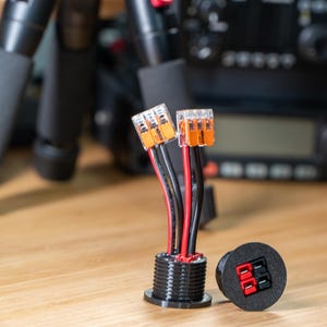 Toma marina Anderson Powerpole de 12 V con adaptadores de corriente WAGO