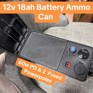 12V Power Power Box, wasser- und staubfeste tragbare Batterie für Ham Radio, Camping, Overlanding & Notstrom. (Strommast)
