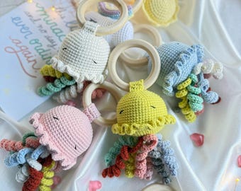 Baby Rassel, Rassel Spielzeug für Baby, Baby-Dusche-Geschenk, Kleinkind Spielzeug, Stofftier, Baby rassel aus Holz, Beruhigende Rassel, Neugeborenen Geschenk, handgemachtes Spielzeug