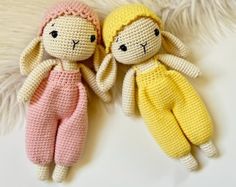 Petit mouton, jouets au crochet, cadeau pour bébé, jouet en tricot d'agneau, cadeau de 1er anniversaire, jouet en peluche fait main, cadeau de baby shower, cadeau de nouveau-né
