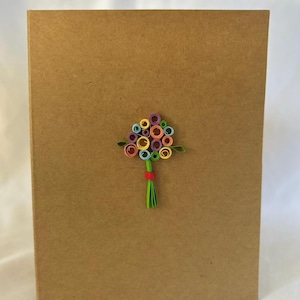 Handgemaakte gequilleerde wenskaart - elegant boeket bloemen
