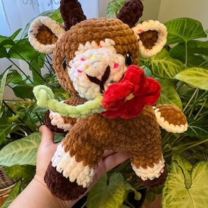 Handmade Crochet Baby Goat holding a Flower, Baby Goat Plushie