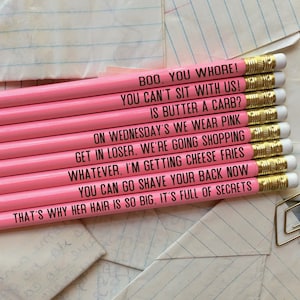 Matite Mean Girls, Matite incise, Matite divertenti, Materiale scolastico, Accessori per ufficio, Citazioni Mean Girls, Mean Girls, Bomboniere, Regali