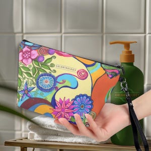 Organizador de maquiagem Colette. Bolsa de cosméticos Clutch. Bolsa de lápis de couro vegano. Bolsa de viagem com zíper tipo tiracolo para artigos de higiene pessoal. Estojo para joias
