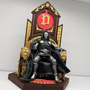 1 12  IM D deluxe Throne - Dark Brown / Gold / Red