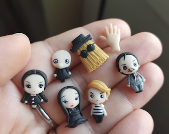 Boucles d'oreilles en fimo de la famille Addams mercredi gomez morticia famille Addams en fimo