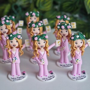 Bomboniera laurea personalizzata caricatura in fimo statuina laureata con confettata inclusa