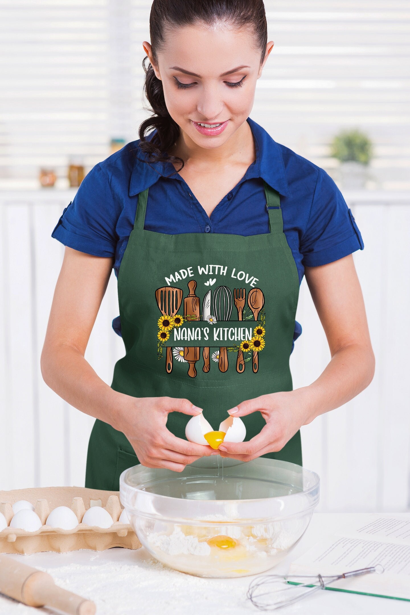 Mud Pie Gift Set, Moms Kitchen, apron 34 x 27 | holder 7 1/2 dia, CREAM