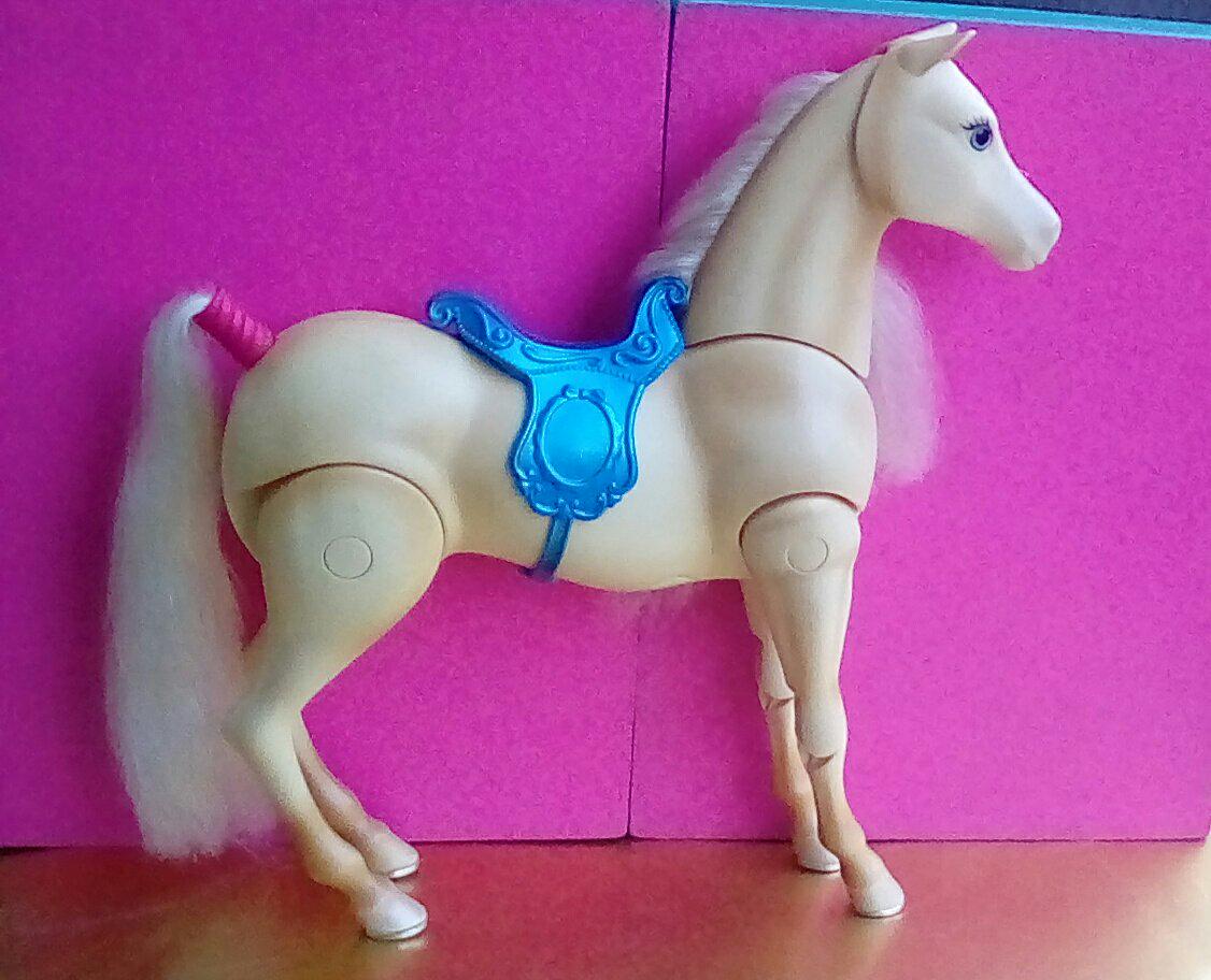 Barbie Mattel Vintage - Écurie Sons Magiques Avec Fauve Le Cheval, Années 2000