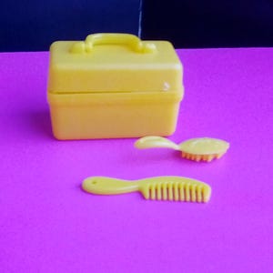 Fashion doll yellow make up case luggage accessories 80s