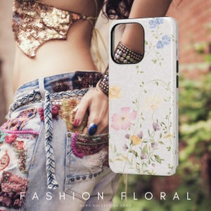 White Floral MagSafe iPhone Case 16, 15, 14 Wildflower Floral Pattern, Protective,  Elegant Luxury Design, Gift. ( Pro, Max, Plus ) For her