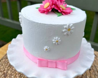 Fake Cake 6 inch daisy