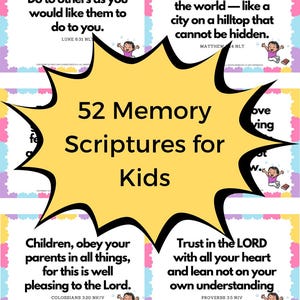 Può includere: Una raccolta di 52 Scritture della Memoria per Bambini, con bordi colorati e illustrazioni. Ogni scheda mostra un versetto biblico con il riferimento. Il design centrale è una stella gialla con il titolo.