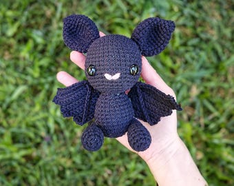 Plüsch Fledermaus Amigurumi Häkelanleitung | DIY Spielzeug Anleitung (PDF-Muster)