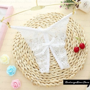 String avec nom personnalisé, string en dentelle personnalisé, string en dentelle de mariée, culotte de mariée, cadeau de mariage, lingerie lune de miel, lingerie de mariée, entrejambe White