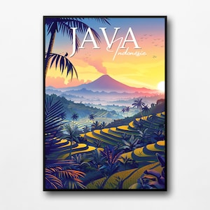 Puede incluir: Una ilustración colorida de una cordillera con arrozales en primer plano. El texto "JAVA Indonesia" está en la parte superior de la imagen.