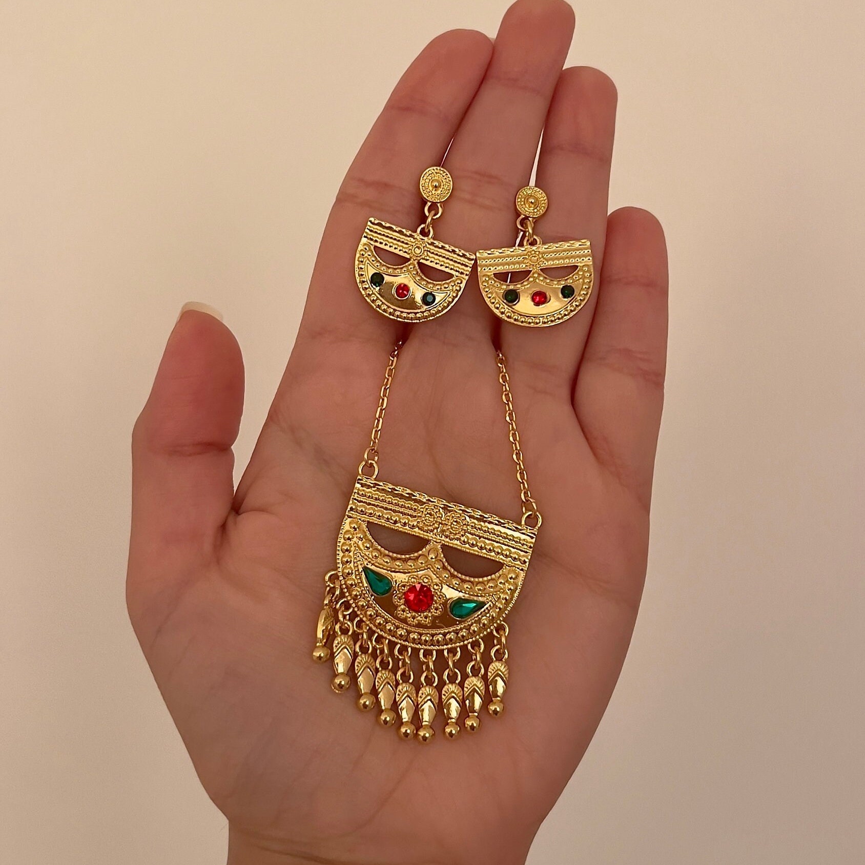 EthnicHeritageCo 21K Gold Plated Khaleeji Arab Saudi Emirati Kuwaiti Omani Yemeni Iraqi Dubai Gold Arabic Kurdish Egyptian Belly Dance UAE Necklace Gems