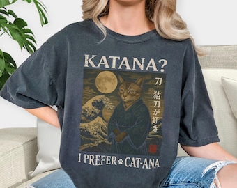 Camiseta divertida de gato samurái: arte ukiyoe japonés, camiseta gráfica con juego de palabras sobre gatos