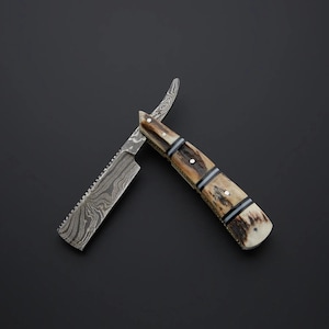 Handmade Damascus Steel Stag horn Straight Razor – Premium Shaving Razor, Professional Barber Tool, Groomsman Gift for him, Christmas gift