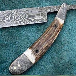 Handmade Damascus Steel Straight Razor – Premium Custom Shaving Razor, Professional Barber Tool, Luxury Grooming Blade, Groomsman Gift him