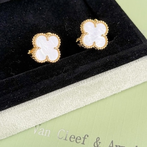 Vintage VCA 18K yellow gold Mother-of-pearl  Clover  Earrings