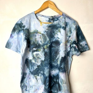 Ice Dye/Tie Dye (Batik) Rabenschwarz und Eisblau Shirt