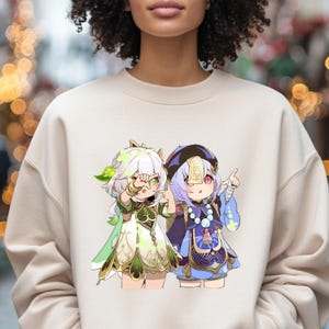 Sudadera con cuello redondo y gráfico de Nahida QiQi: suéter holgado de mezcla de algodón Sand