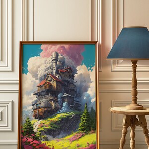 Puede incluir: Una ilustraci&oacute;n enmarcada de una casa caprichosa de varios niveles con una chimenea y humo, encaramada en una colina verde con flores rosas y un cielo azul con nubes. La casa est&aacute; sobre ruedas y parece estar movi&eacute;ndose.