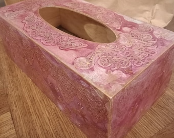 Customized tissue box