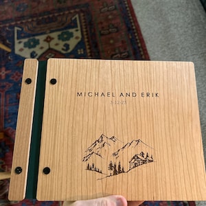 Caja de madera para anillos personalizada