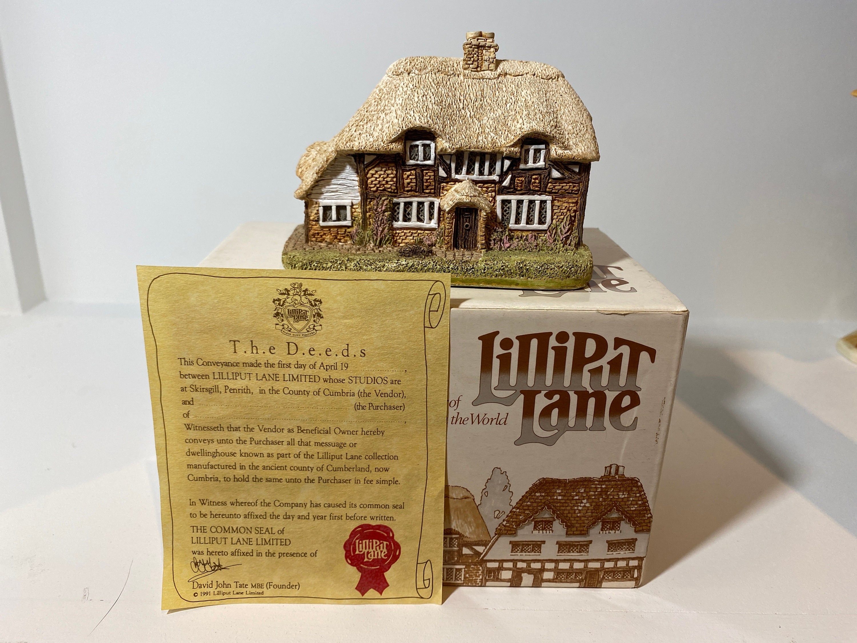 【レア!】Lilliput Lane/HONEYSUCKLE COTTAGE Lilliput Lane - Honeysuckle Cottage