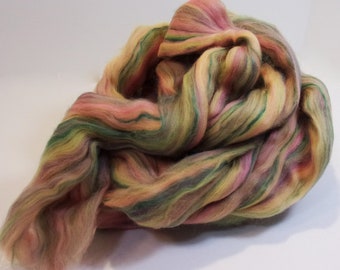 Merino/Bamboo Blend 85/15 "Bambino Hickory Dickory" Combed Top Spinning or Felting Fiber 4 oz.