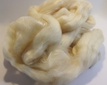 White BFL Wool / Tussah Silk Blend 70/30 Combed Top / Roving Spinning or Felting Fiber   4 oz.