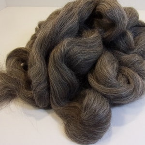 Dark Grey Icelandic Wool Combed Top / Roving for Spinning or Felting 4 oz.