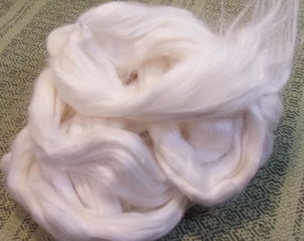 Plant Based Pineapple Fiber Combed Top / Roving for Spinning or Blending 100g