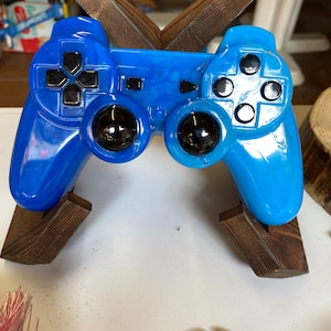 Blauer Konsolen-Controller aus Kunstharz