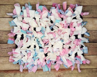 Fleece Snuffle Mat: Dog Enrichment Toy (10x12 inches)