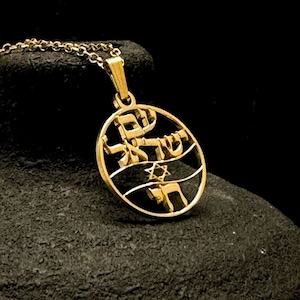 Collar Am Yisrael Chai para hombre: colgante de letras hebreas en plata de ley de 0,7 mm de grosor y cadena rolo.