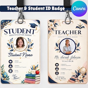 Puede incluir: Dos tarjetas de identificación verticales con cordones, etiquetadas como Student y Teacher. Ambas tienen fondos crema, texto azul marino, detalles florales y gráficos escolares como libros, globos terráqueos y manzanas.