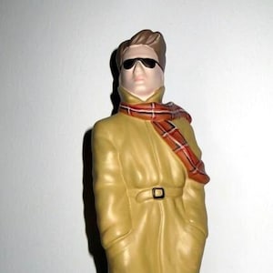 Decorative figure 28 cm male model mannequin with coat, scarf biscuit handmade Italy