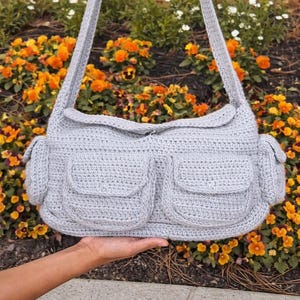 Modello per borsa a tracolla oversize all'uncinetto / Stile streetwear, adatto ai principianti (Download PDF)