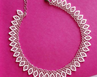Ras de cou en perles blanches, collier de perles, petit collier court de perles de rocaille
