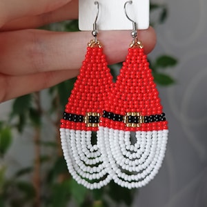 Santa beaded earrings, Christmas Santa seed bead earrings, Dangle winter earrings, Beadwork earrings, Long red earrings